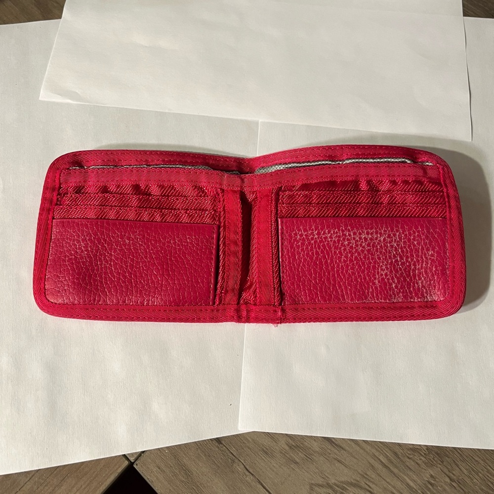 Diesel Fuchsia Wallet - Picture 5 of 13
